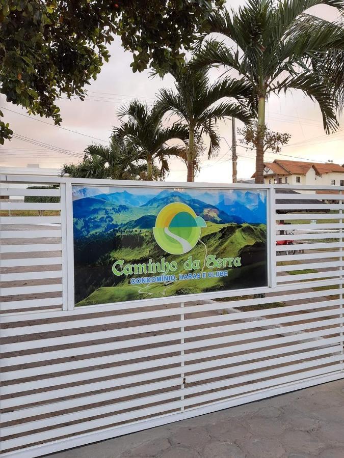 Casa No Condominio Caminho Da Serra バナネイラス エクステリア 写真